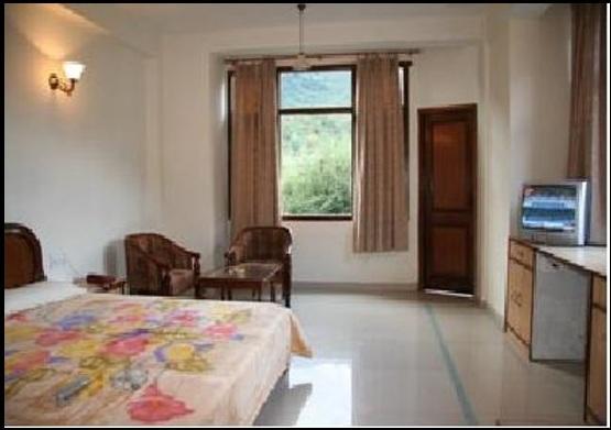 Hotel Jessica Manāli Esterno foto